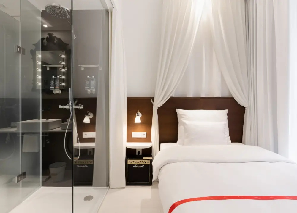 Nest Single room