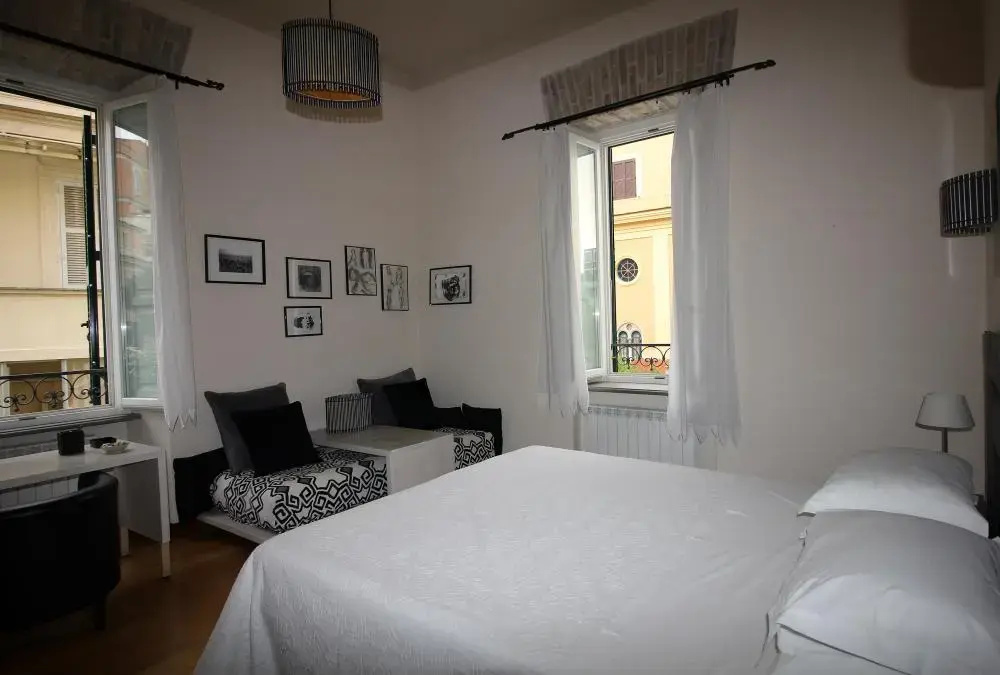 Design Panoramica Double room (full double bed)