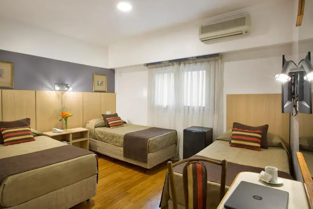 Triple room