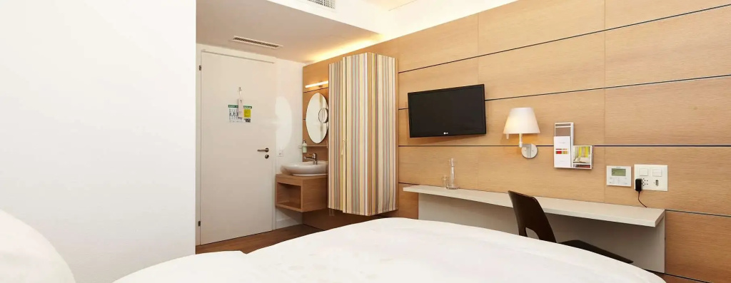 Roof Top Single room