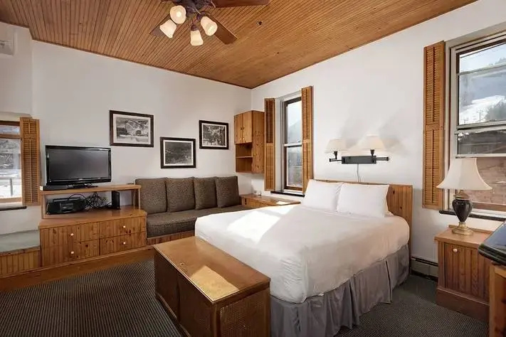 Independence Square Lodge by Frias - Chambres