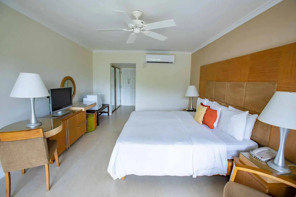 Superior Double room (full double bed)