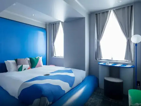 Dam Double room (full double bed)