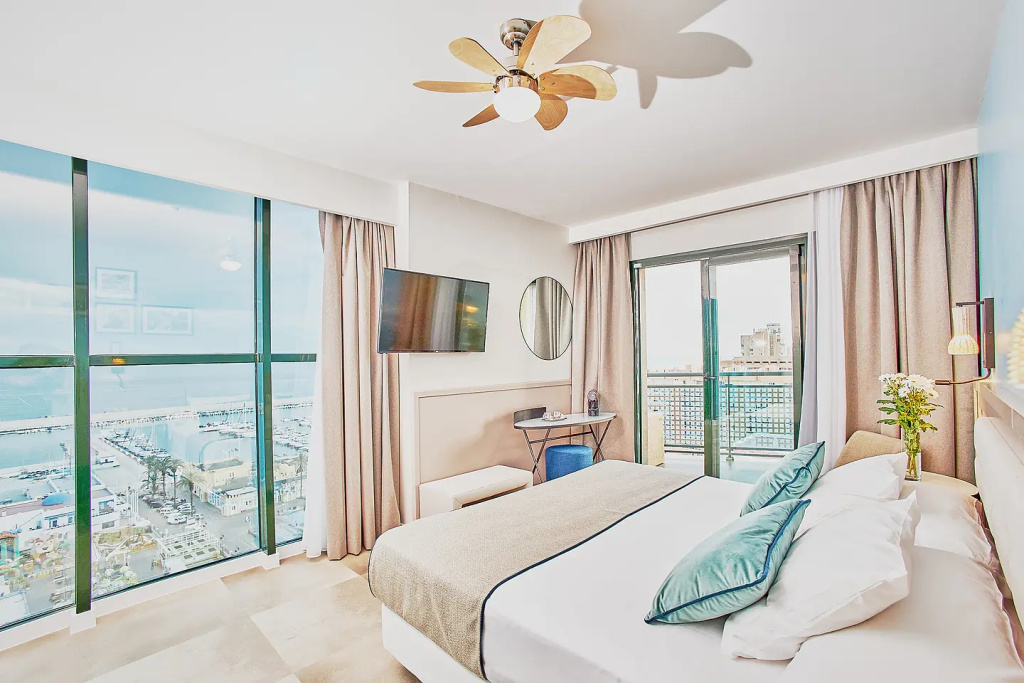 Double Junior Suite (full double bed)