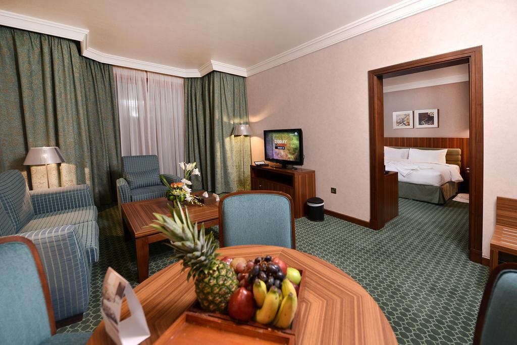 City Seasons Al Hamra Hotel