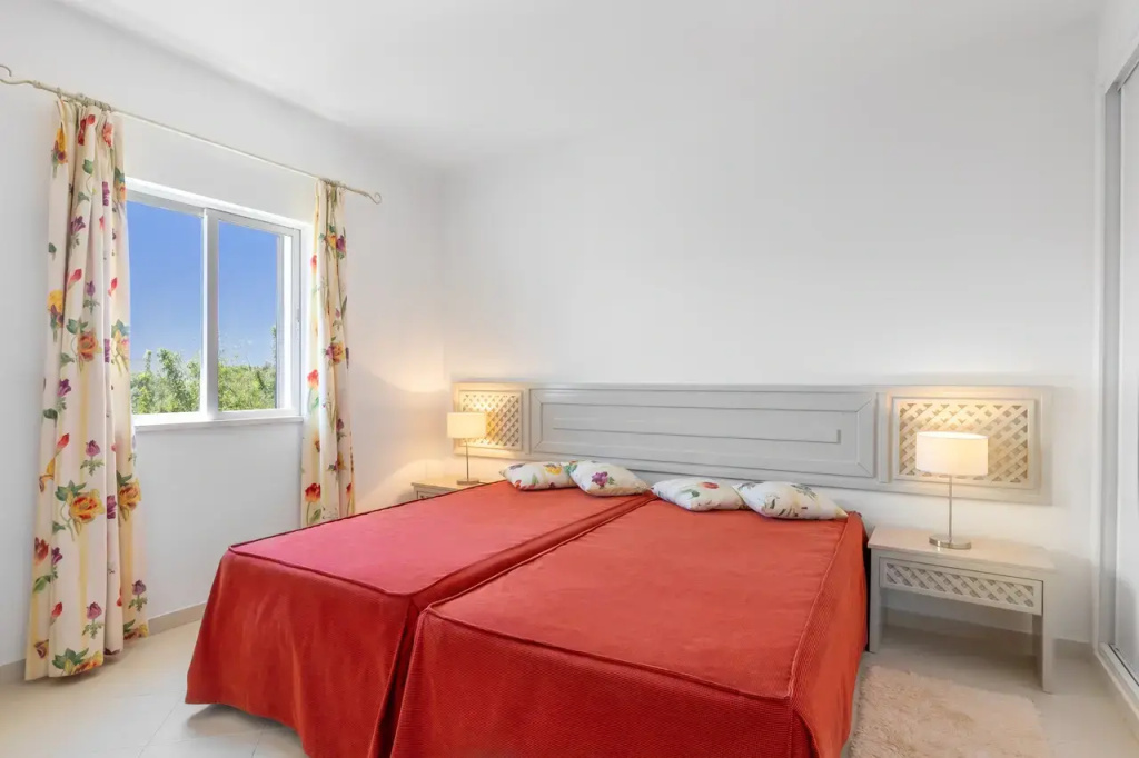 3 Bedrooms Standard Apartment