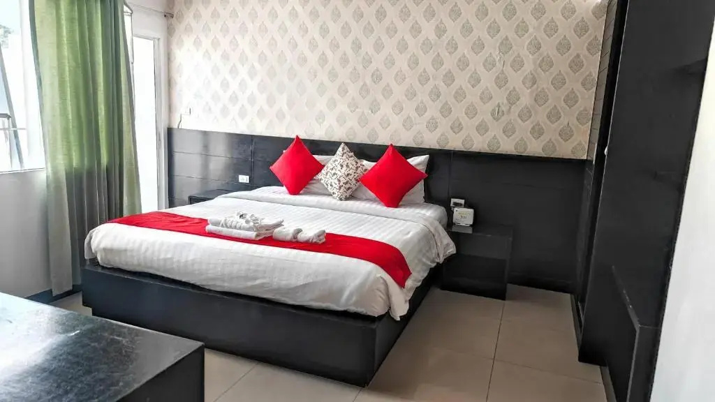 Double Studio Apartment (full double bed)