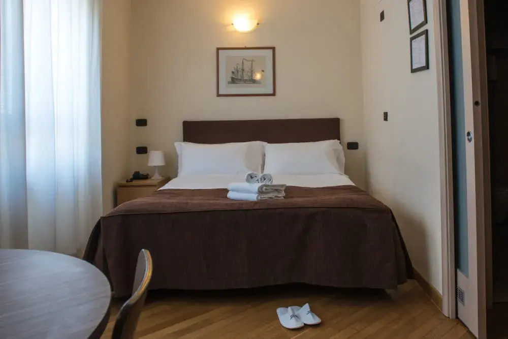 Classic Double Studio (full double bed)