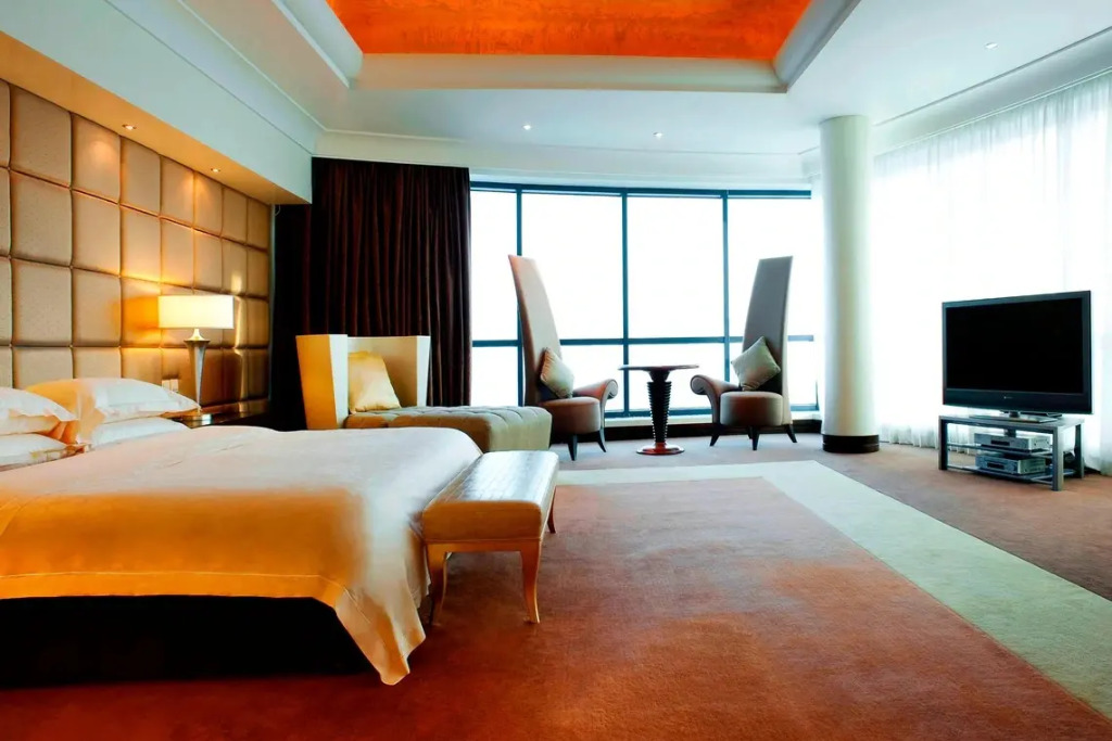 Клубный люкс Пентхаус с 3 комнатами с балконом и с видом на океан в Le Meridien Al Aqah Beach