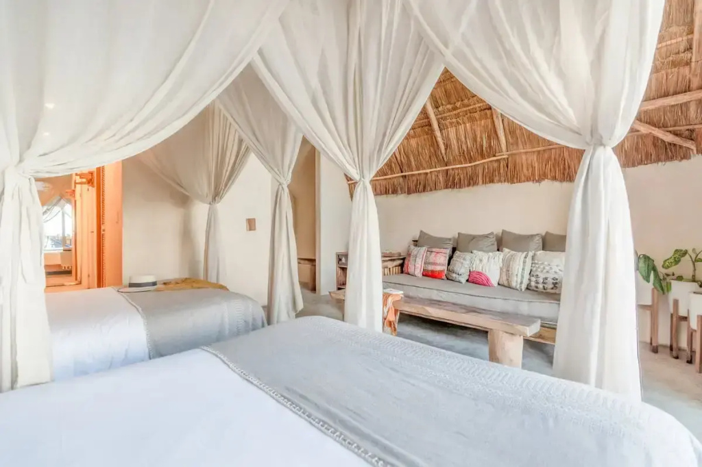 Top Level Double Junior Suite oceanfront (twin beds)