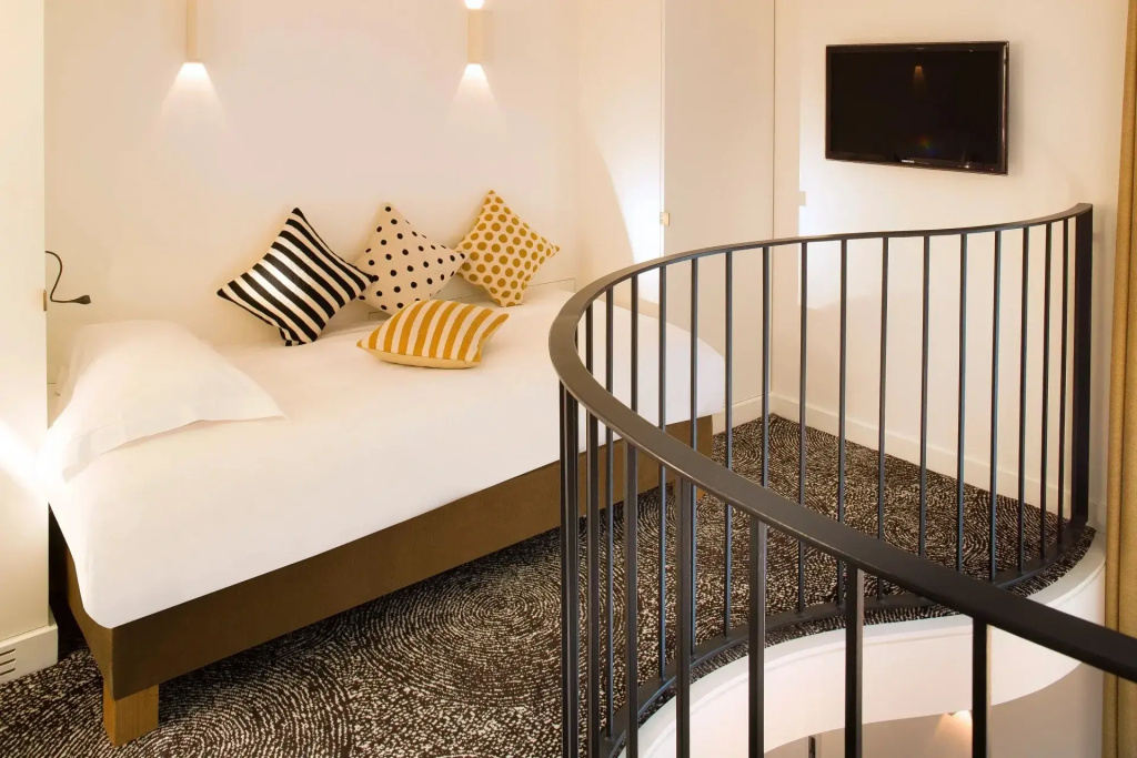 Hotel Marignan Champs - Elysées 41