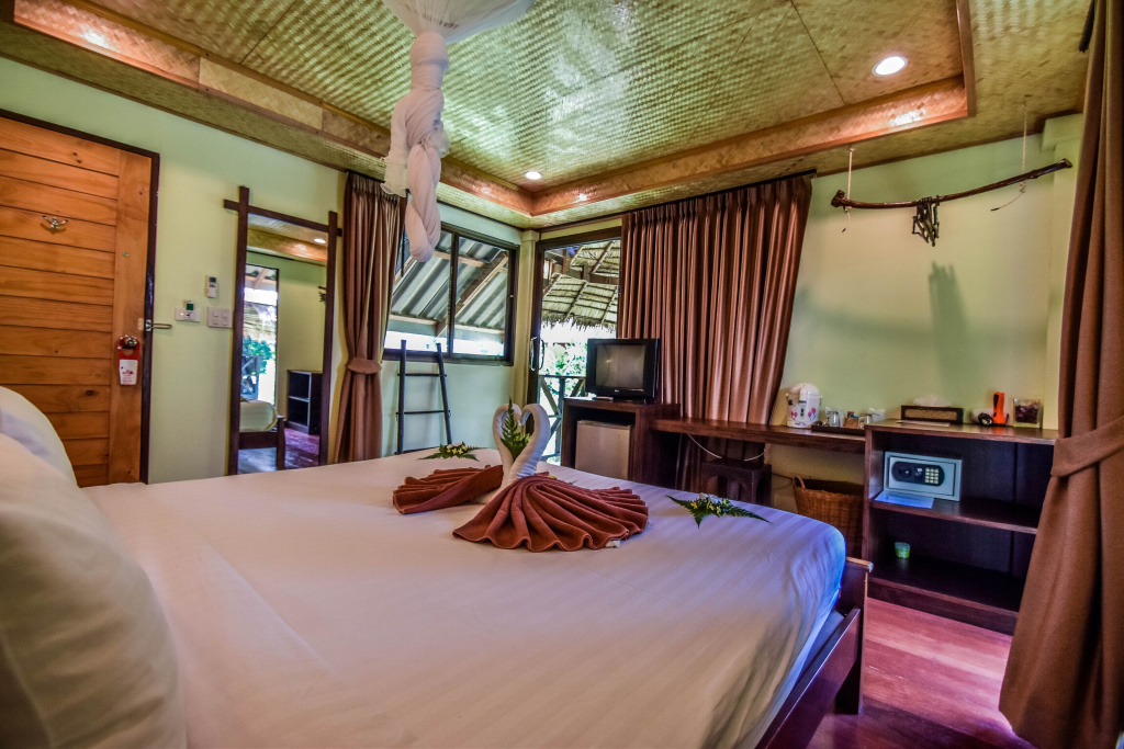 Standard Double Garden Loft (full double bed)