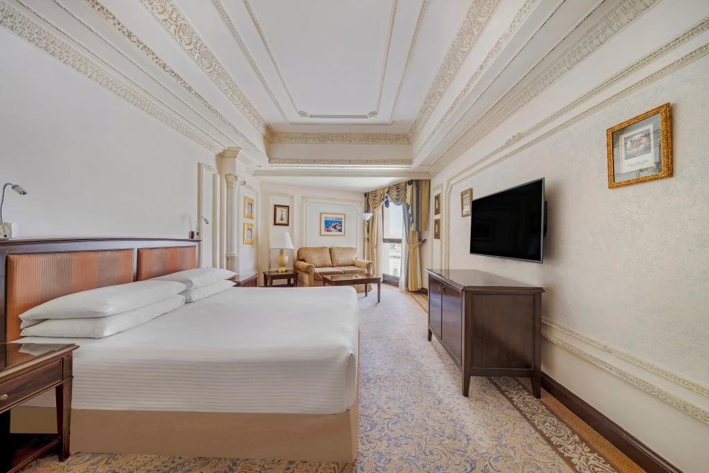 4 Bedrooms Presidential Haram View Suite