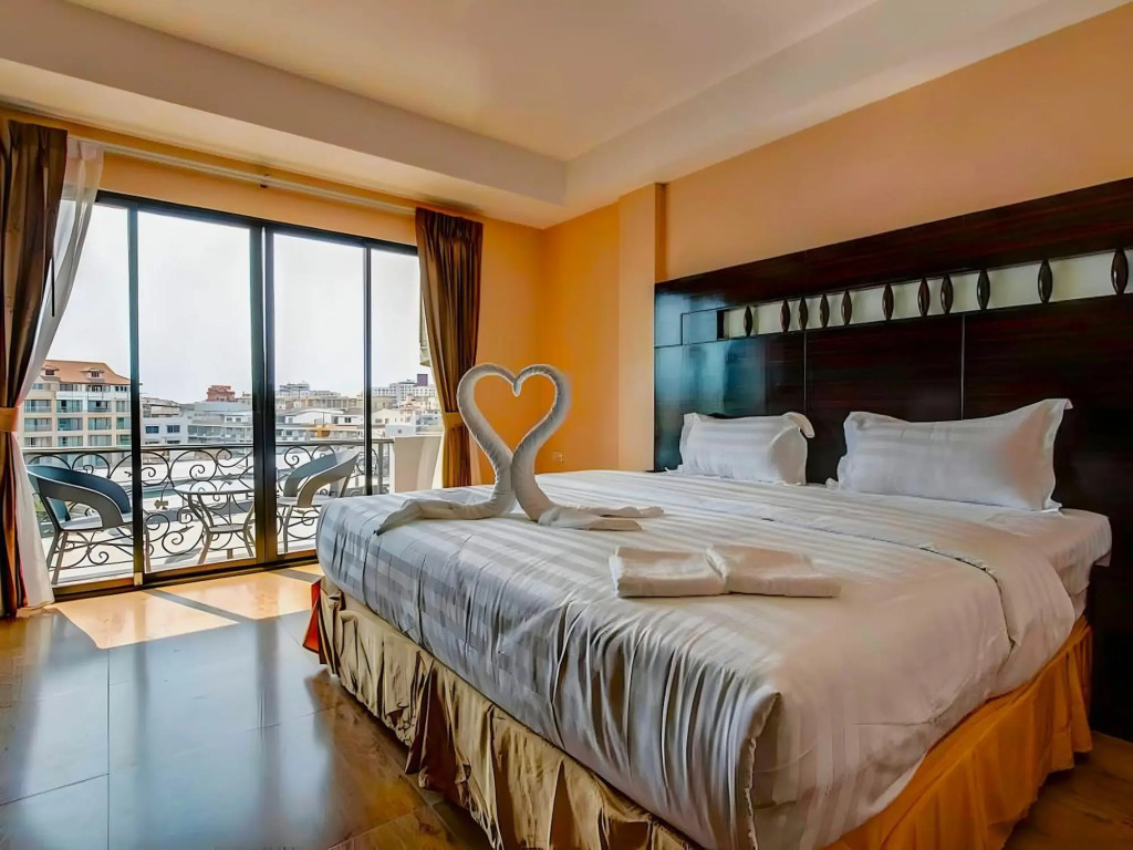 Двухместный номер Deluxe 2 отдельные кровати в Land Royal Residence Pattaya
