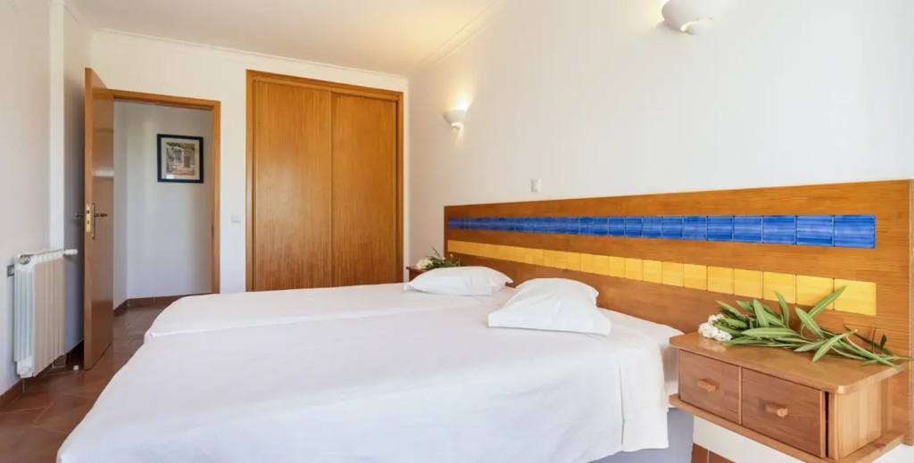 1 Bedroom T1 Superior South Double Apartment (full double bed)