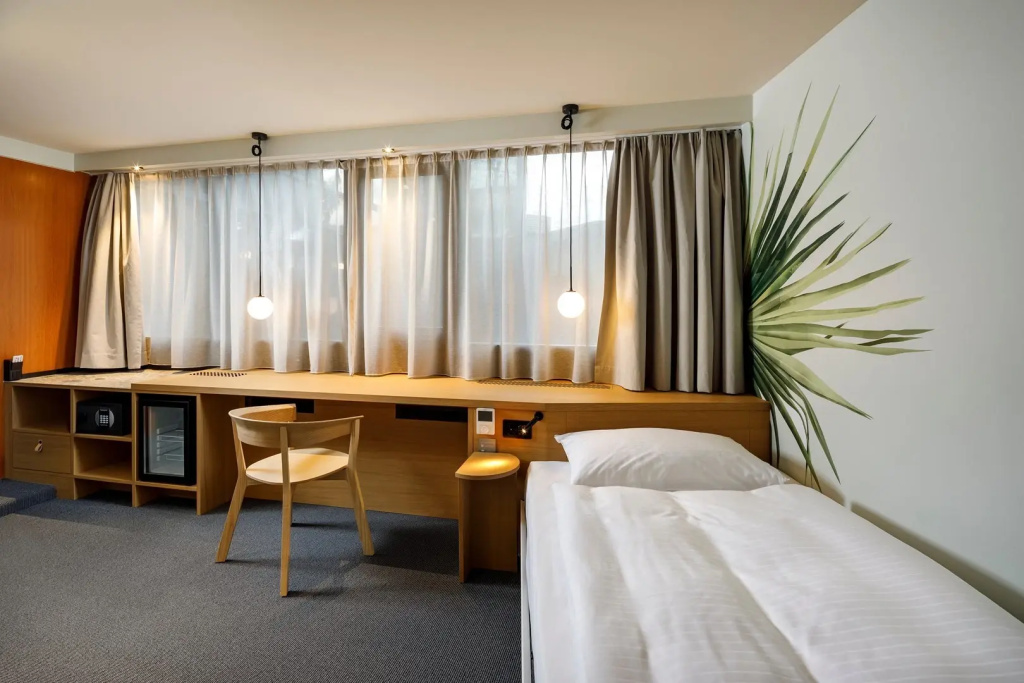 Palmiers Single room
