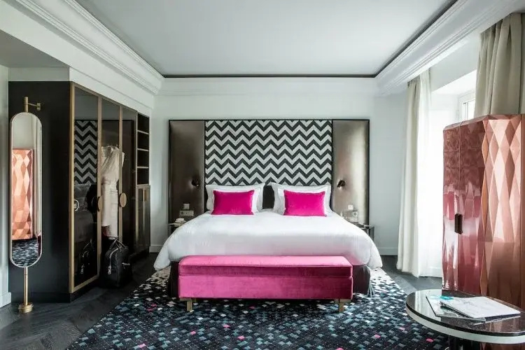 Deluxe Double room with balcony (full double bed)
