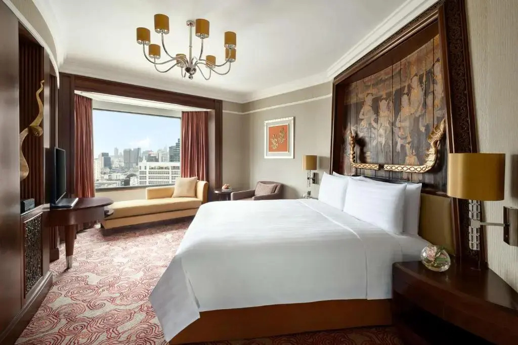 Shangri-La Hotel Bangkok - Tap to explore photos