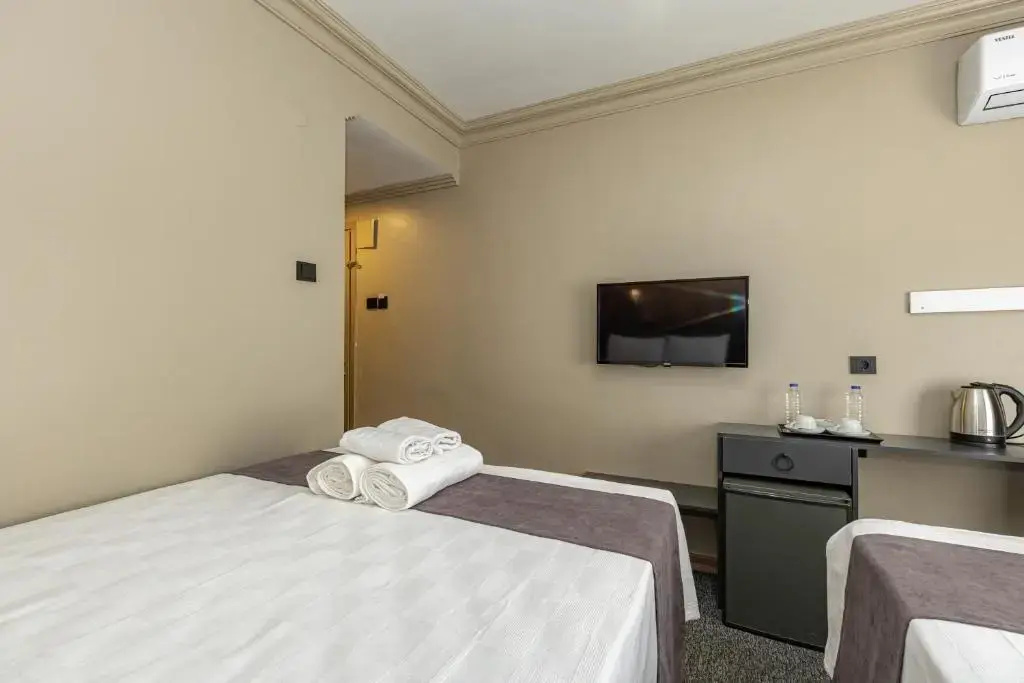 Economy Double room (full double bed)
