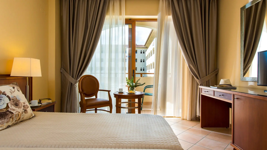 Theartemis Palace - Chambres