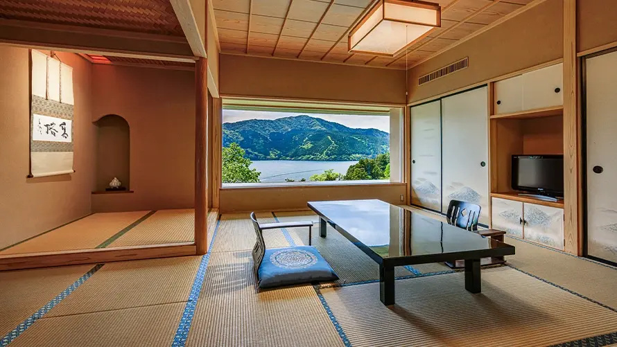 Special Japanese-style with an Indoor Hot Spring Bath room with Lake Ashi view
