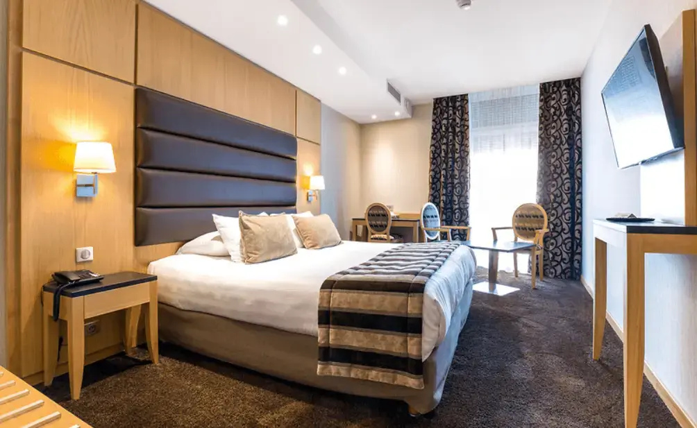Hotel Bristol - Chambres