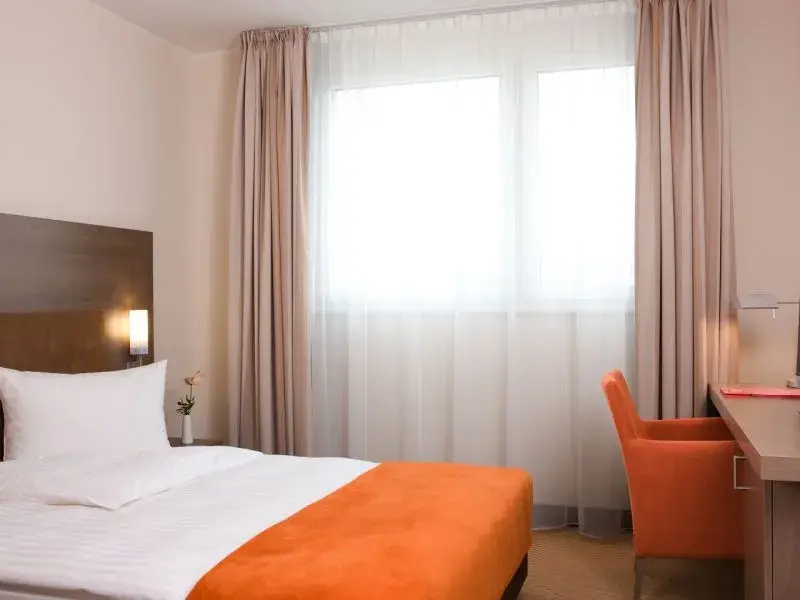 Standard Plus Double room (full double bed)