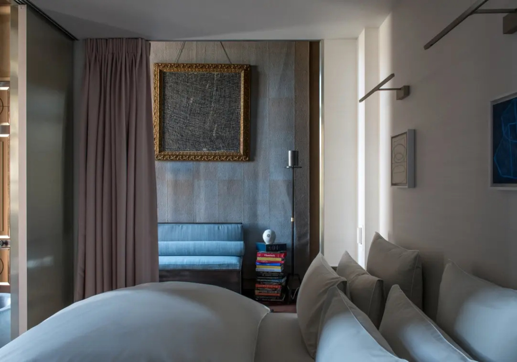 Superior Double Suite (full double bed)
