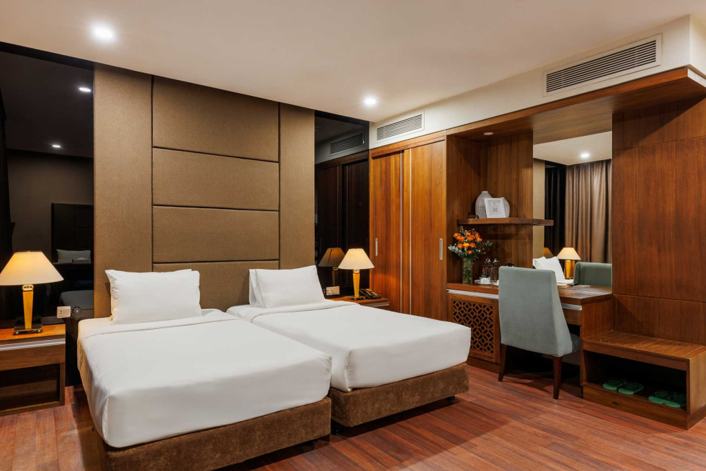 Deluxe Double room (full double bed)