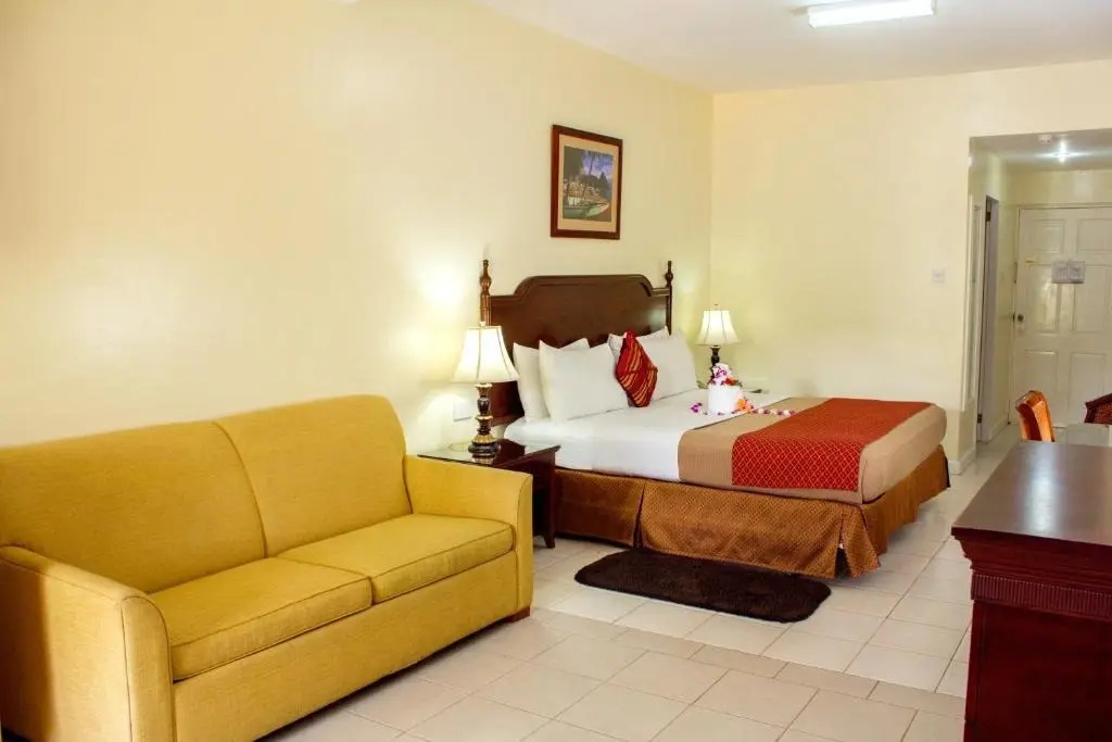 Bay Gardens Hotel - Général