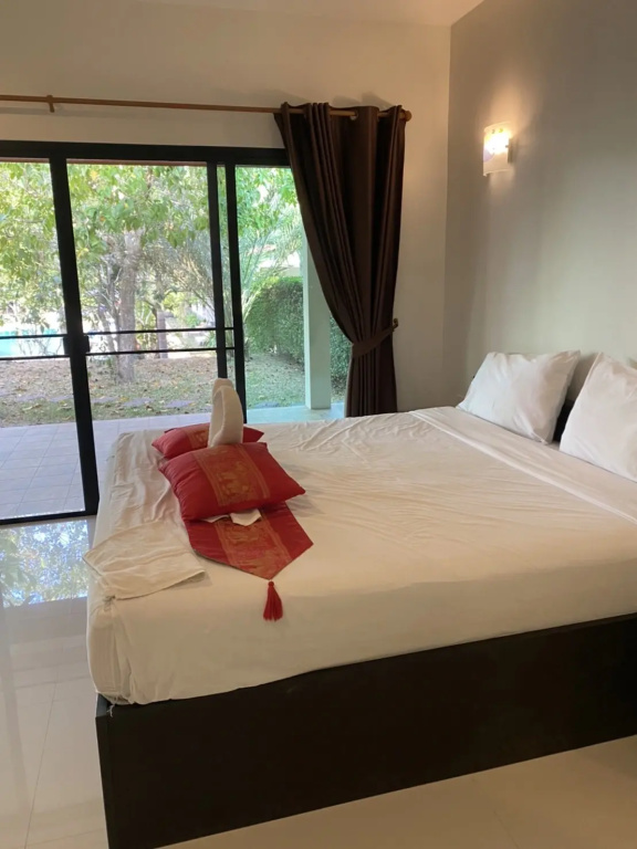 2 Bedrooms Quadruple Villa