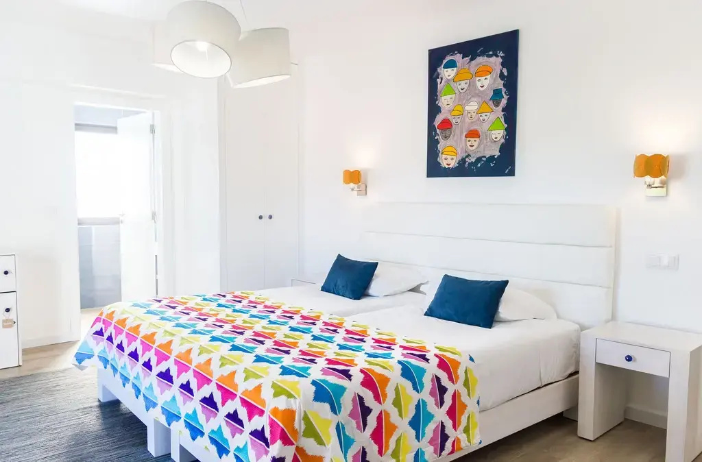 Triple room
