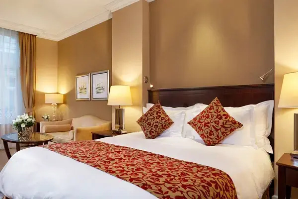 Deluxe Double room (full double bed)