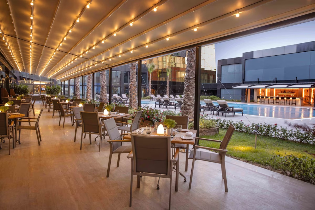 Burgu Arjaan by Rotana Hotel - Général