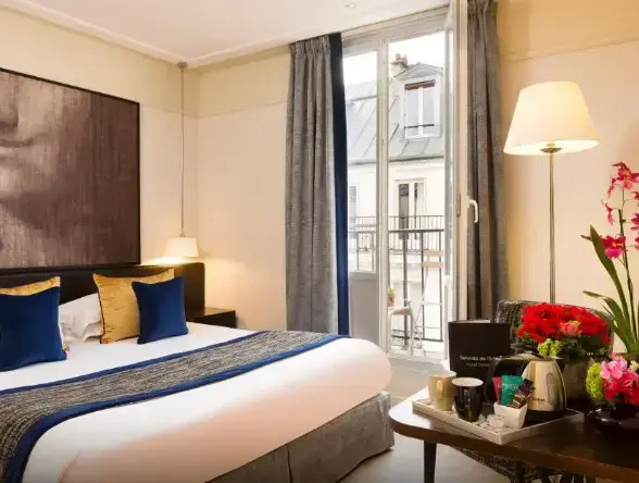 Club King Double room (twin beds)