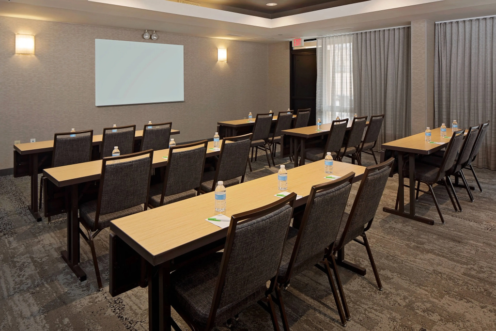 Courtyard by Marriott Richmond Airport - Général