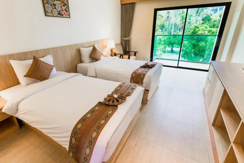 Superior Double room with pool view (twin beds)