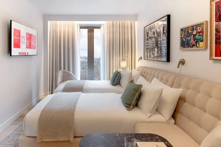 Double chamber (twin beds)