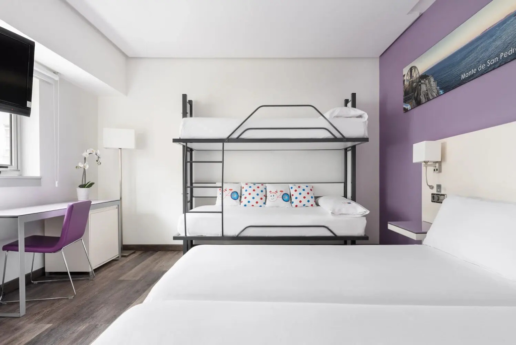 Family Double room (full double bed)