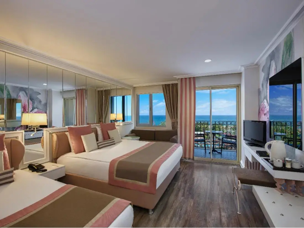 Standard Double room with sea view (full double bed)