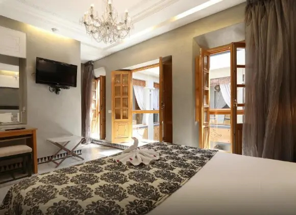 Errakis Double room (full double bed)