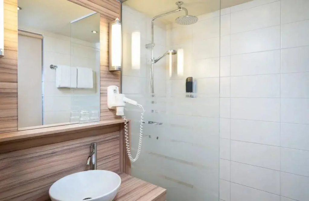 Leonardo Hotel Vienna Hauptbahnhof - Chambres
