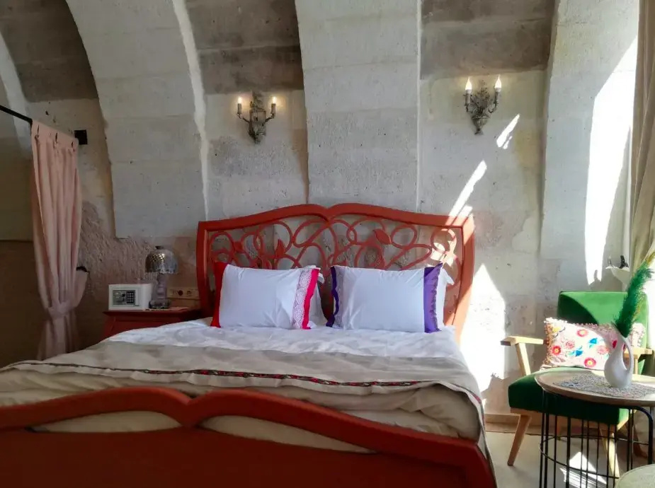 Deluxe Double room (full double bed)