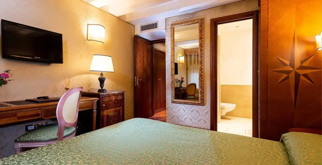 Standard Double room (twin beds)