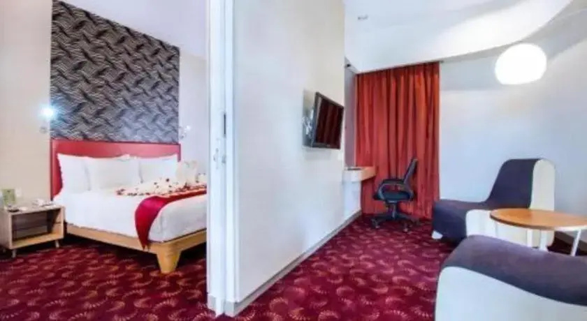 Blue Sky Hotel Petamburan - Chambres