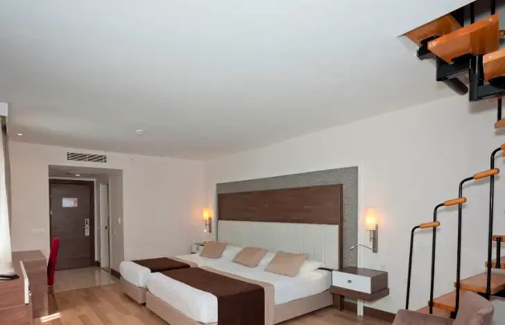 Duplex room