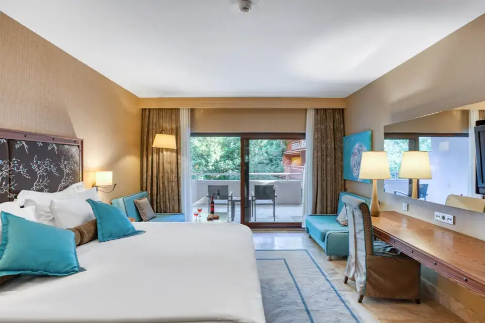 Deluxe Family room