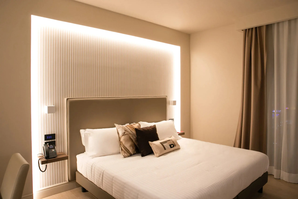Executive Double room (full double bed)