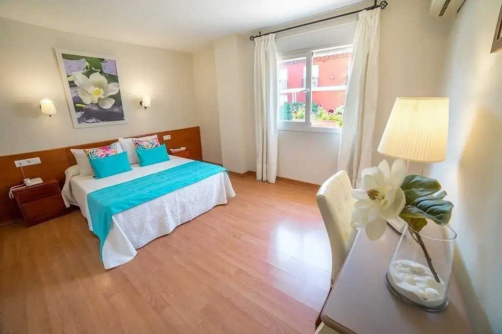 Economy Double room (full double bed)