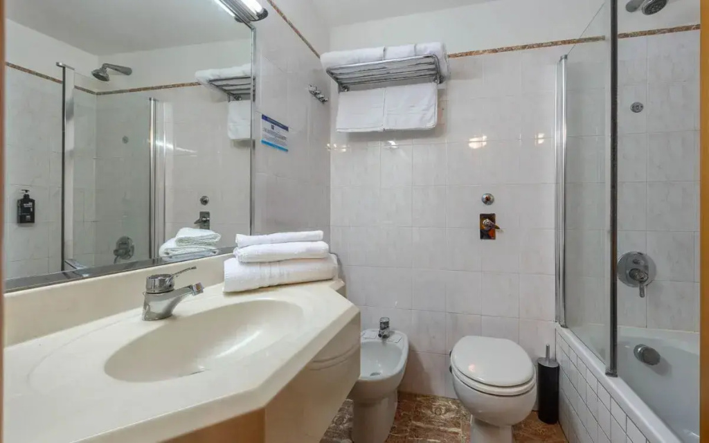 IH Hotels Milano Eur Trezzano sul Naviglio - Chambres